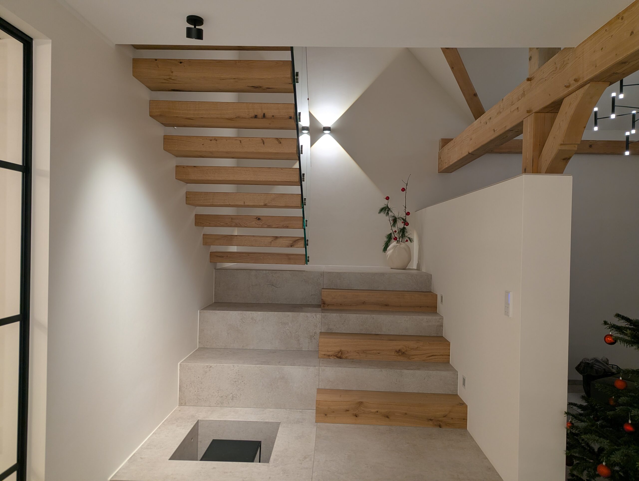 PXL_20251212_163130577